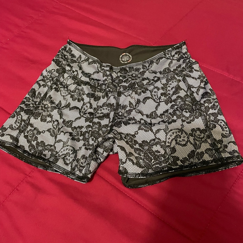 Reversible workout shorts